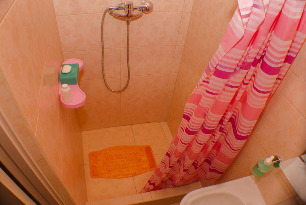 Dream Mini Hostel Kharkiv Exterior photo
